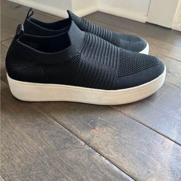 STEVE MADDEN Beale Black Slip-On Black Platform Sneakers Size 9 Preppy Goth Chic - Picture 4 of 8
